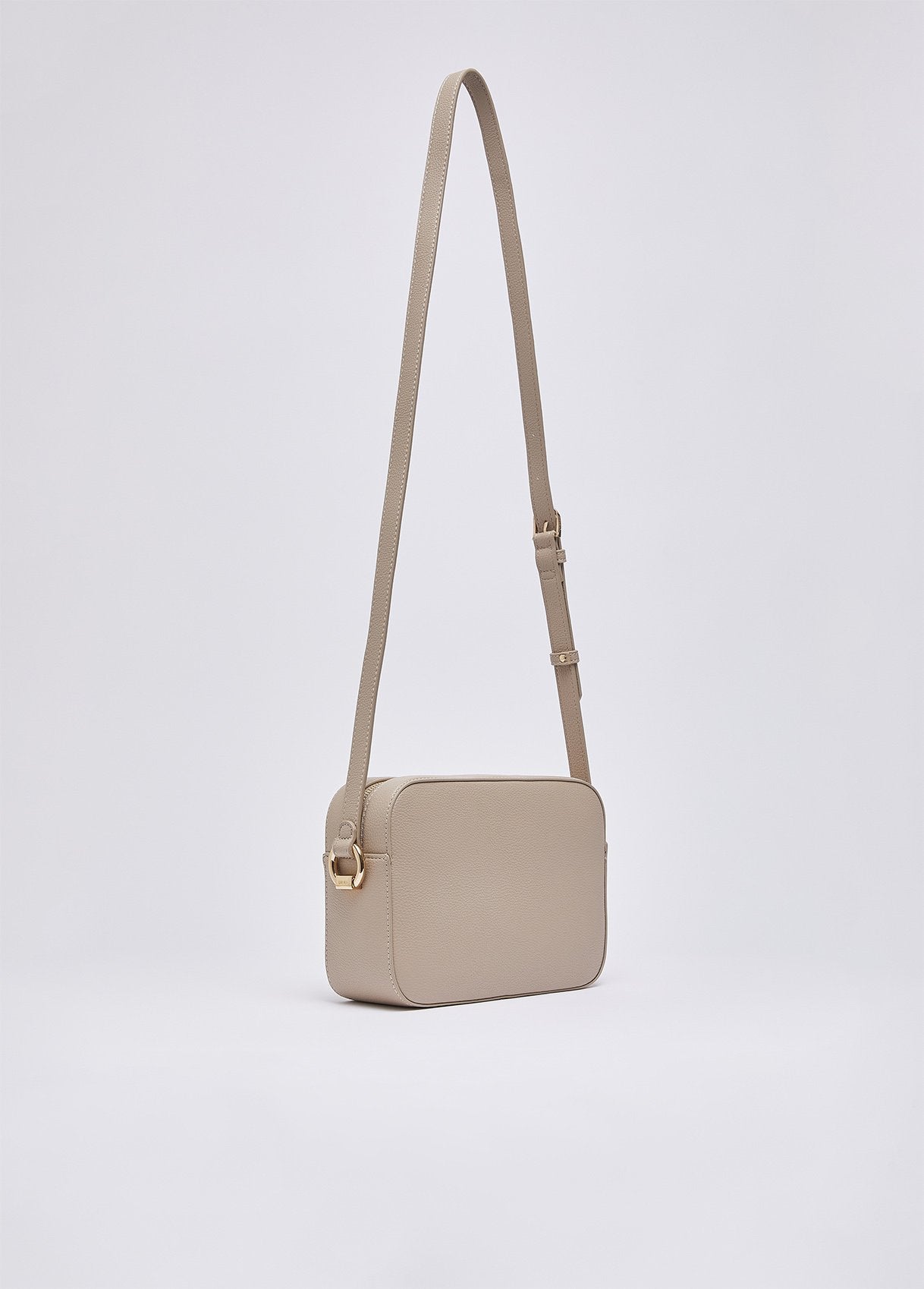 AF6211E101951308T.U.-white