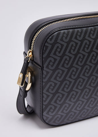 AF6211E113722222T.U.-black