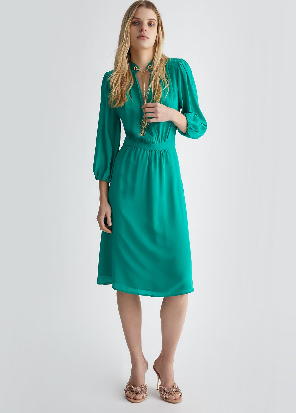 CA4061T5853X055638-emerald green