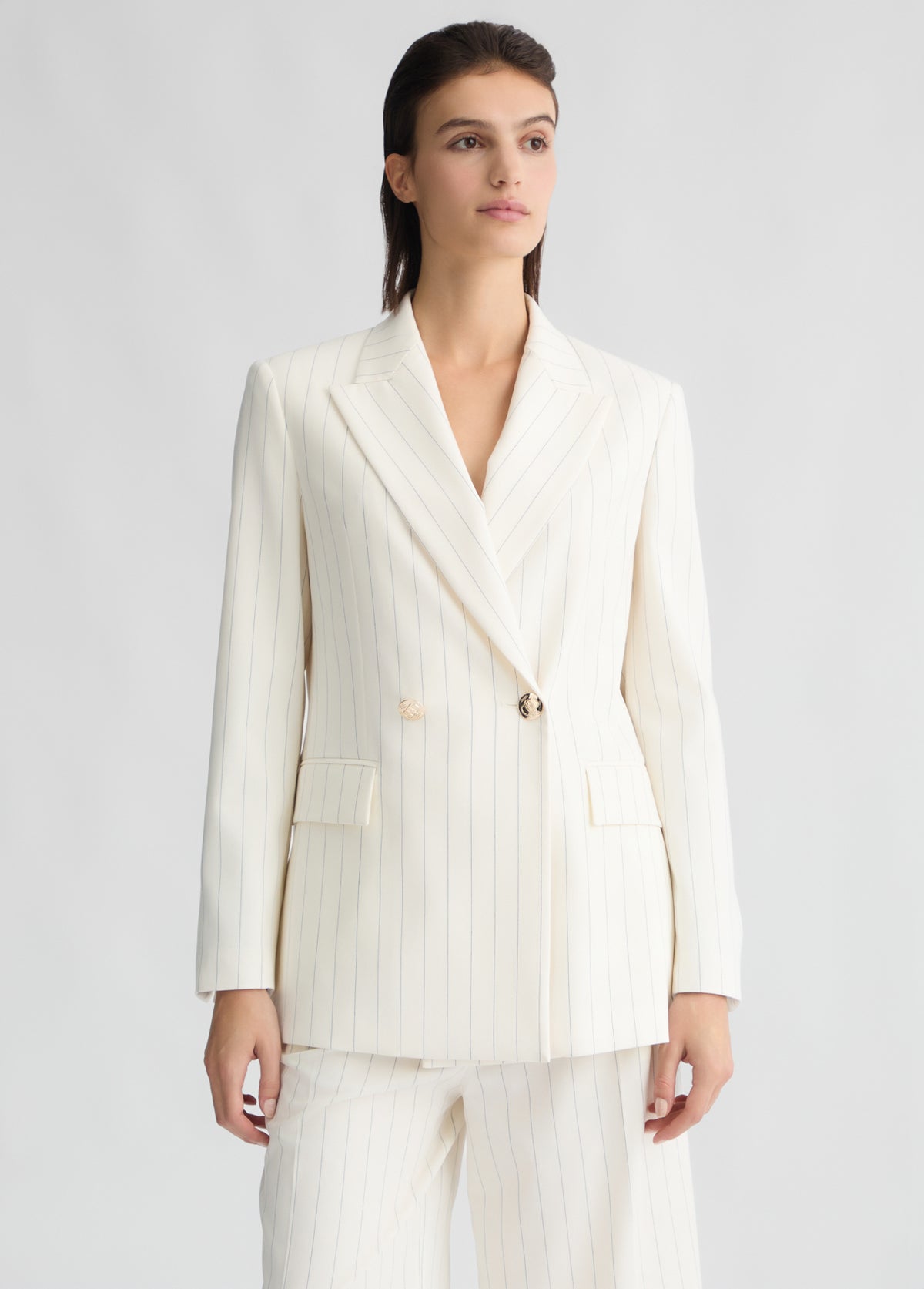 CA5235T1969MM26E38-pinstripe white
