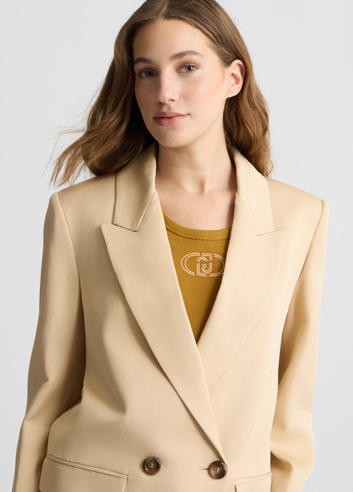CA5349T2983X065042-beige