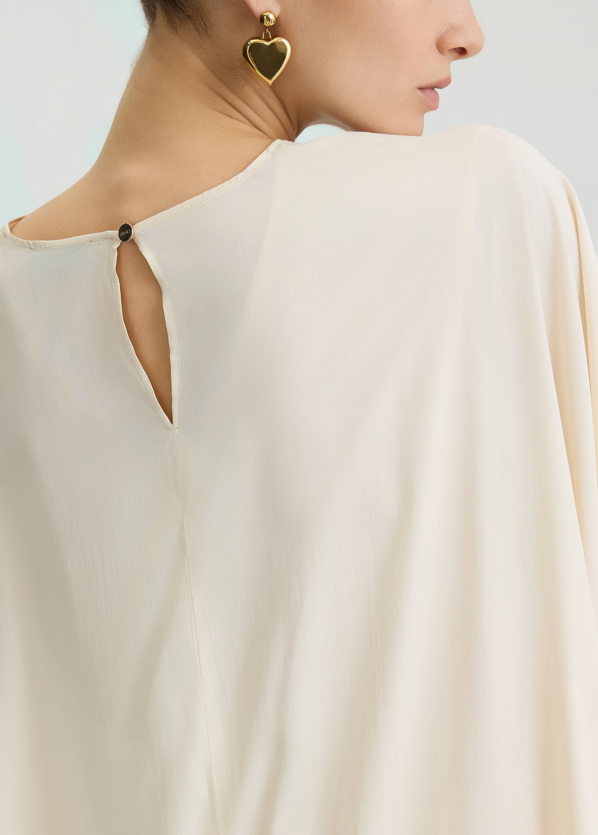 CA5416T1963X065738-white