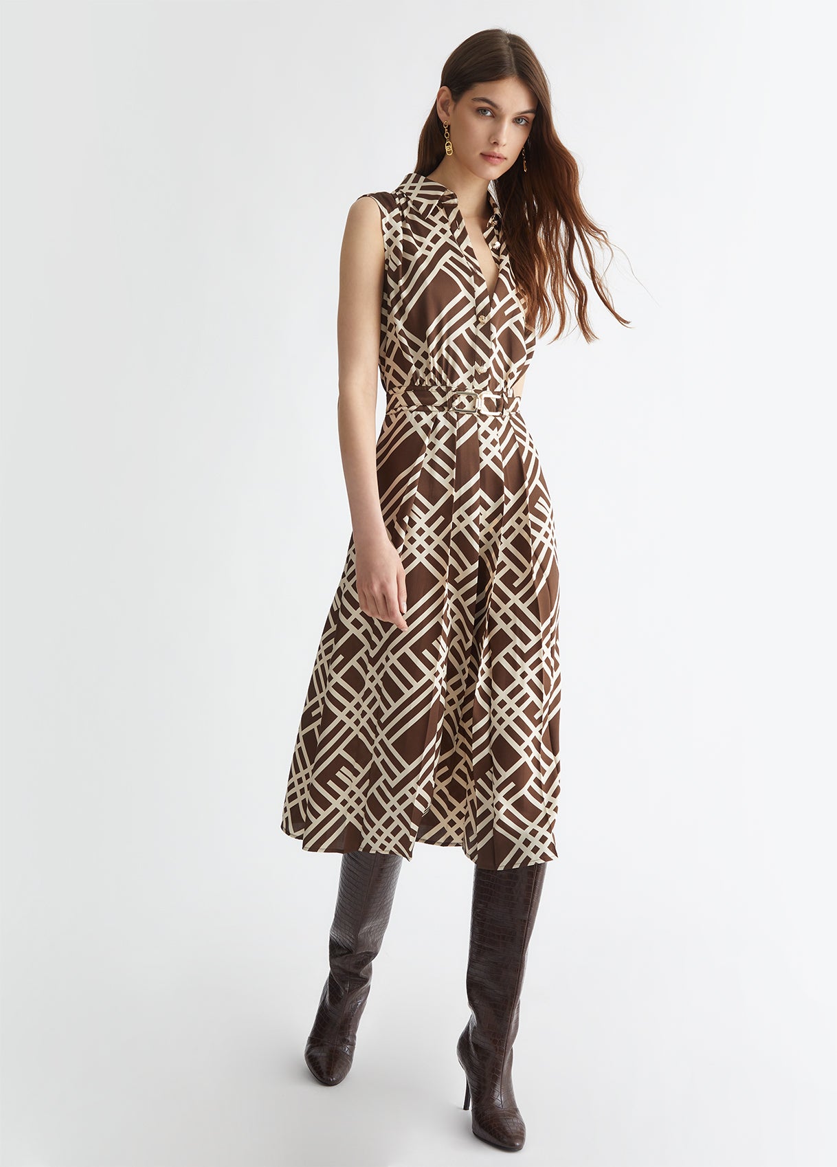 CF4446TS987N961938-brown geometric print