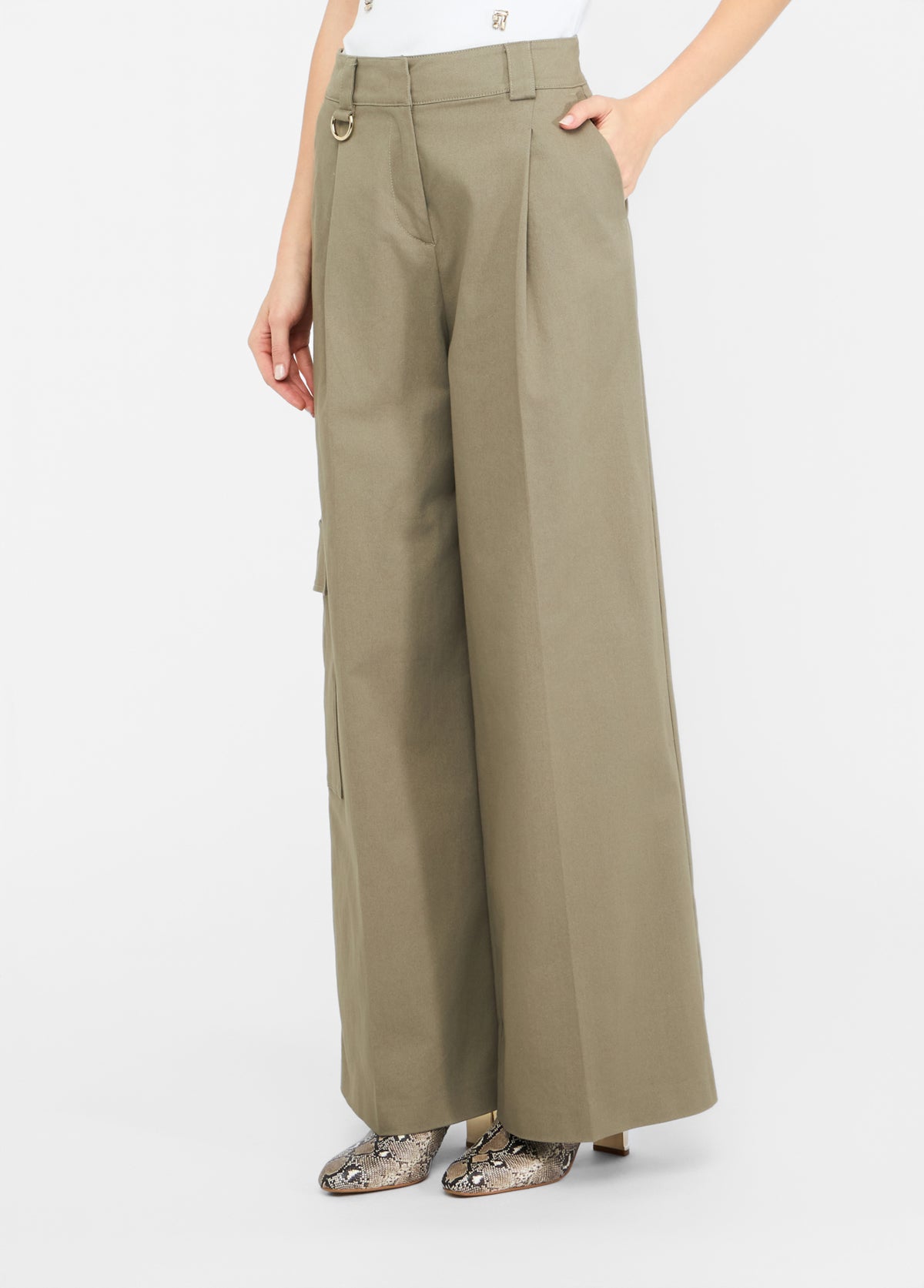 CF5351T026AX070738-asparagus green