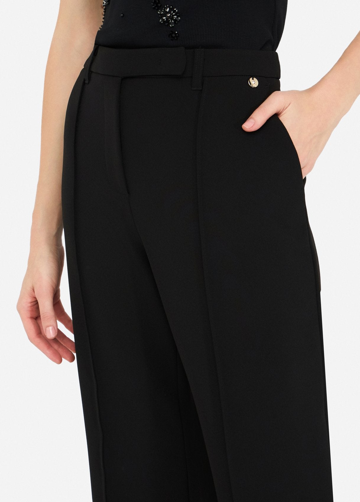 CF5385T25272222238-black