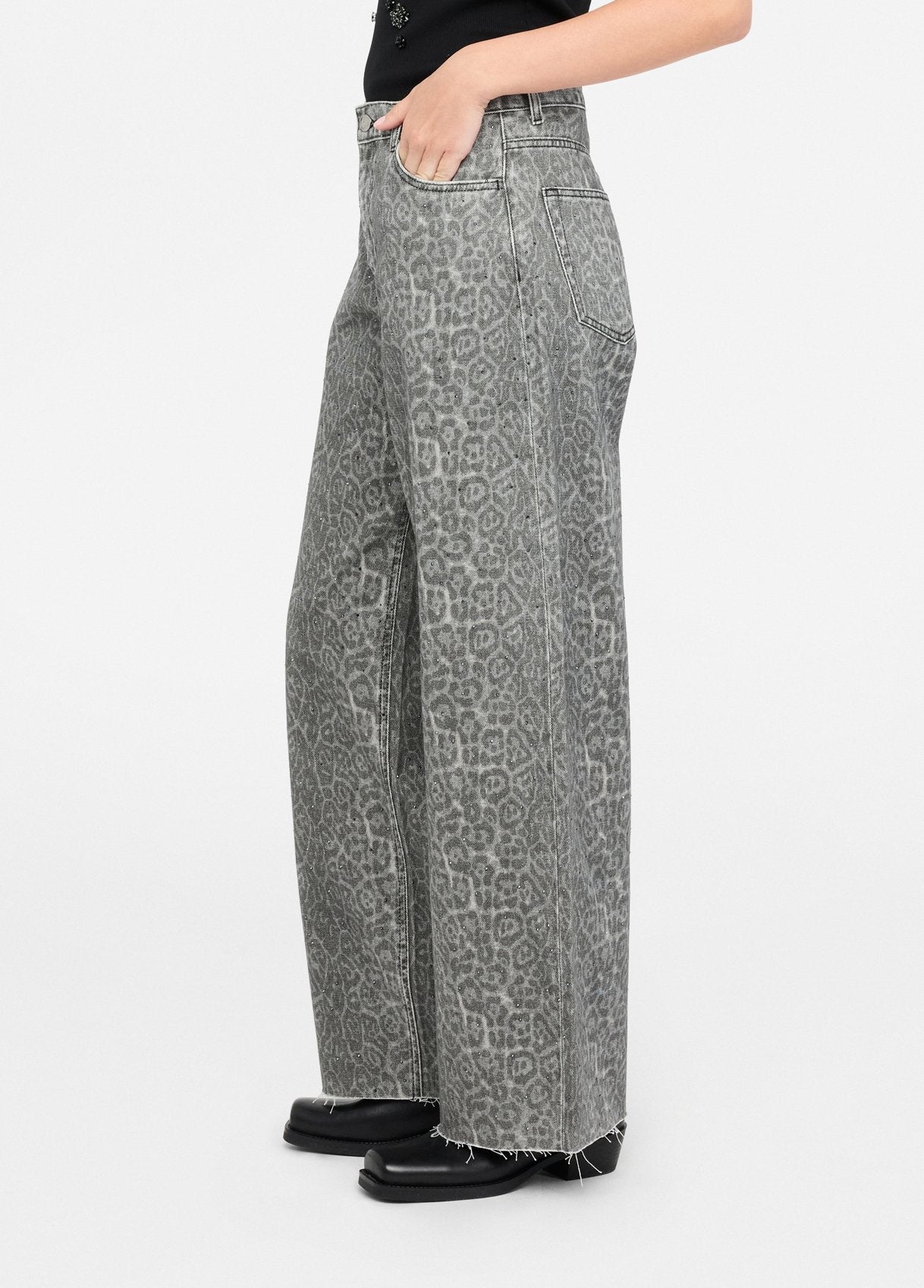 MF5333T160AP913224-animal print