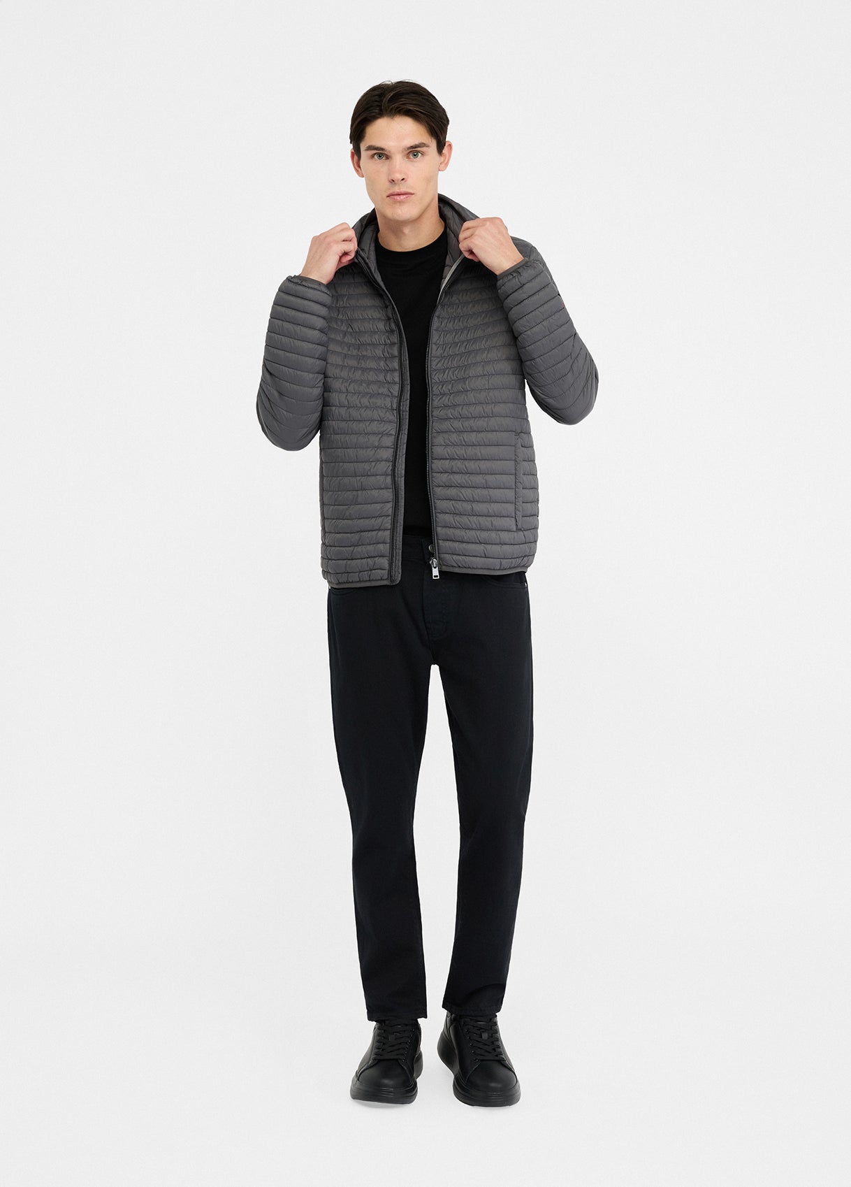 QF5045J379822222S-black