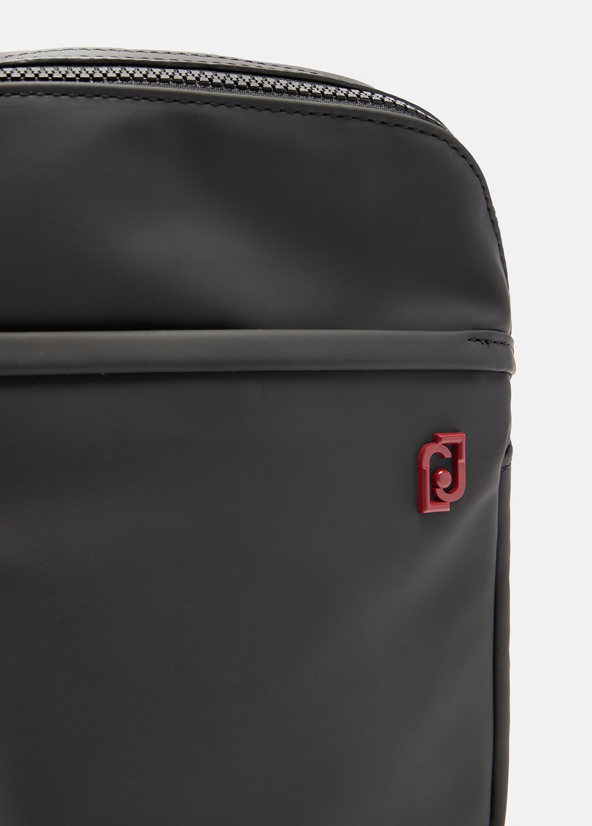 QF5203E108122222T.U.-black