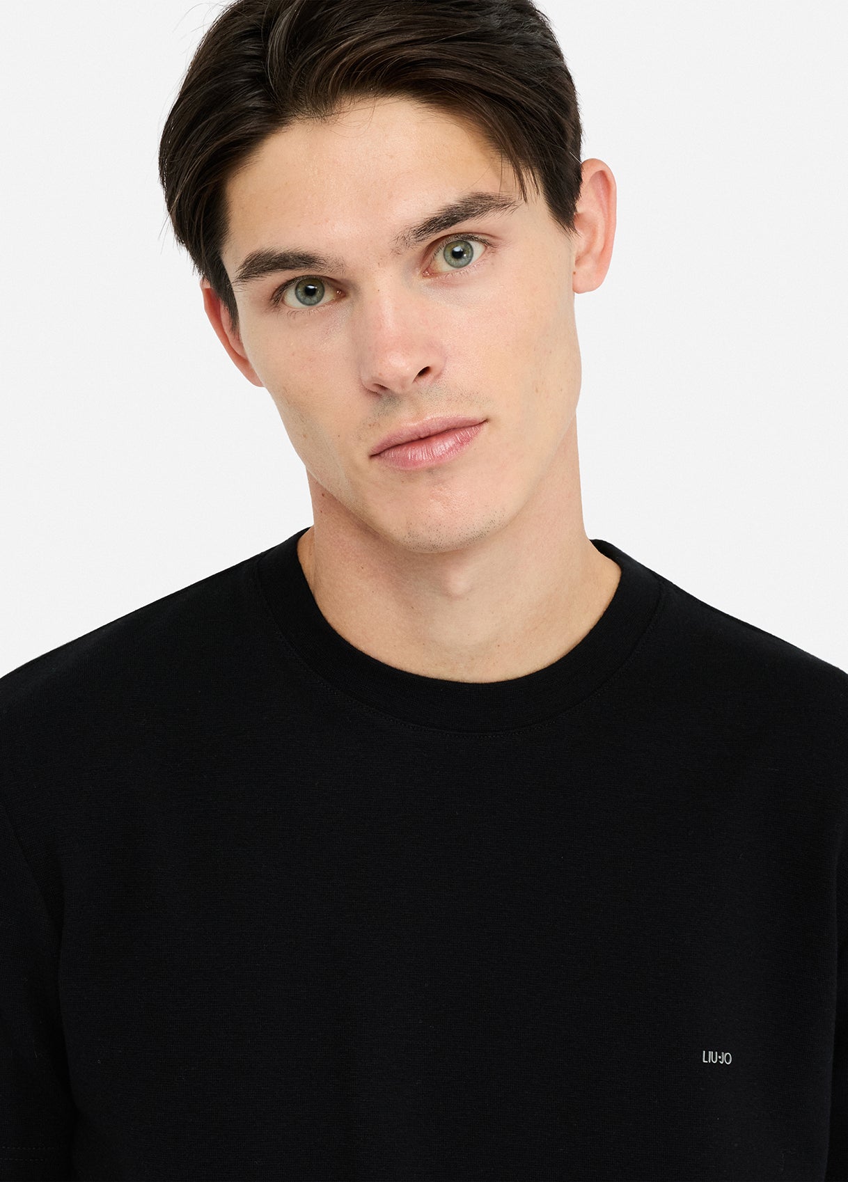 QF5296J382022222S-black