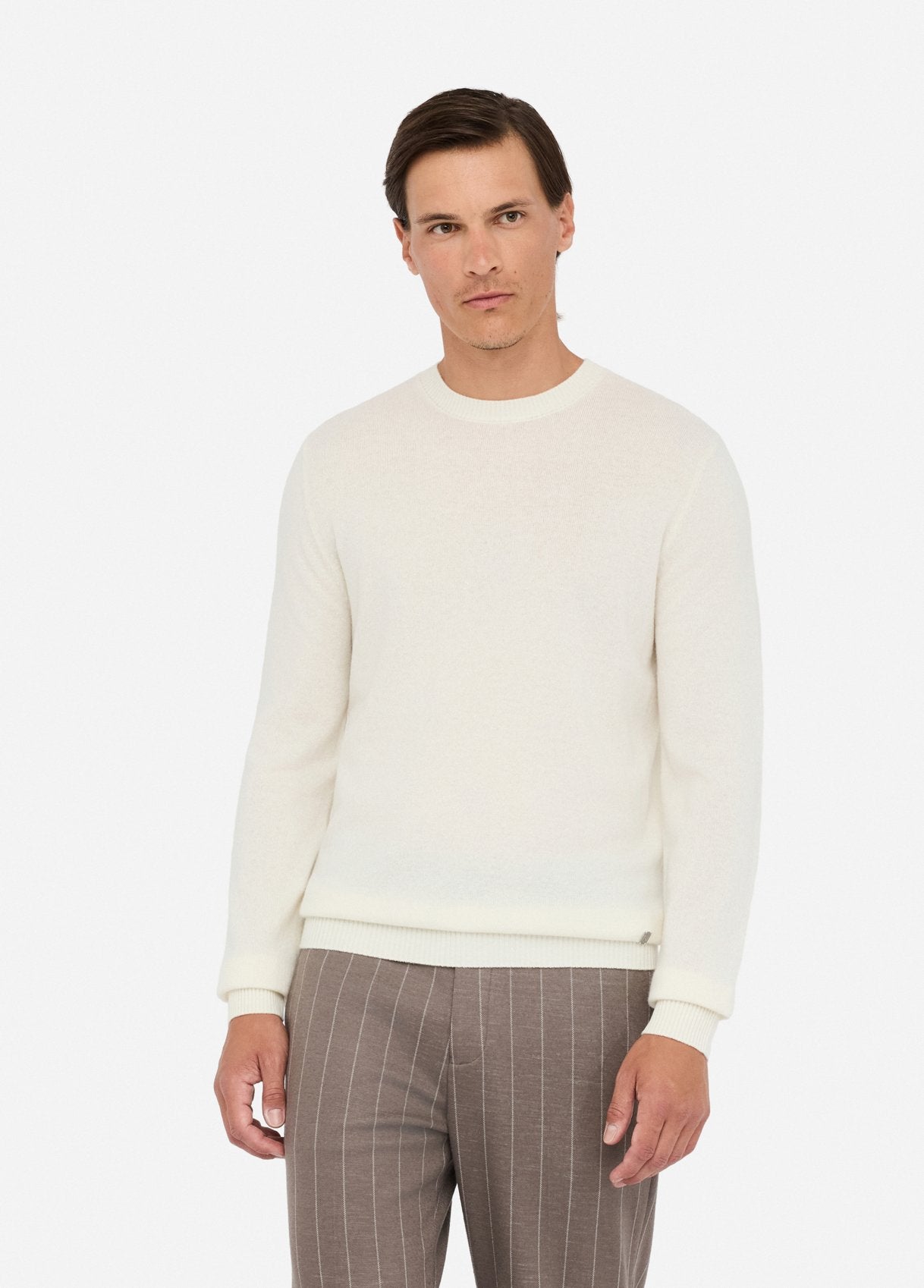 QXX061MA23P14801S-tofu white