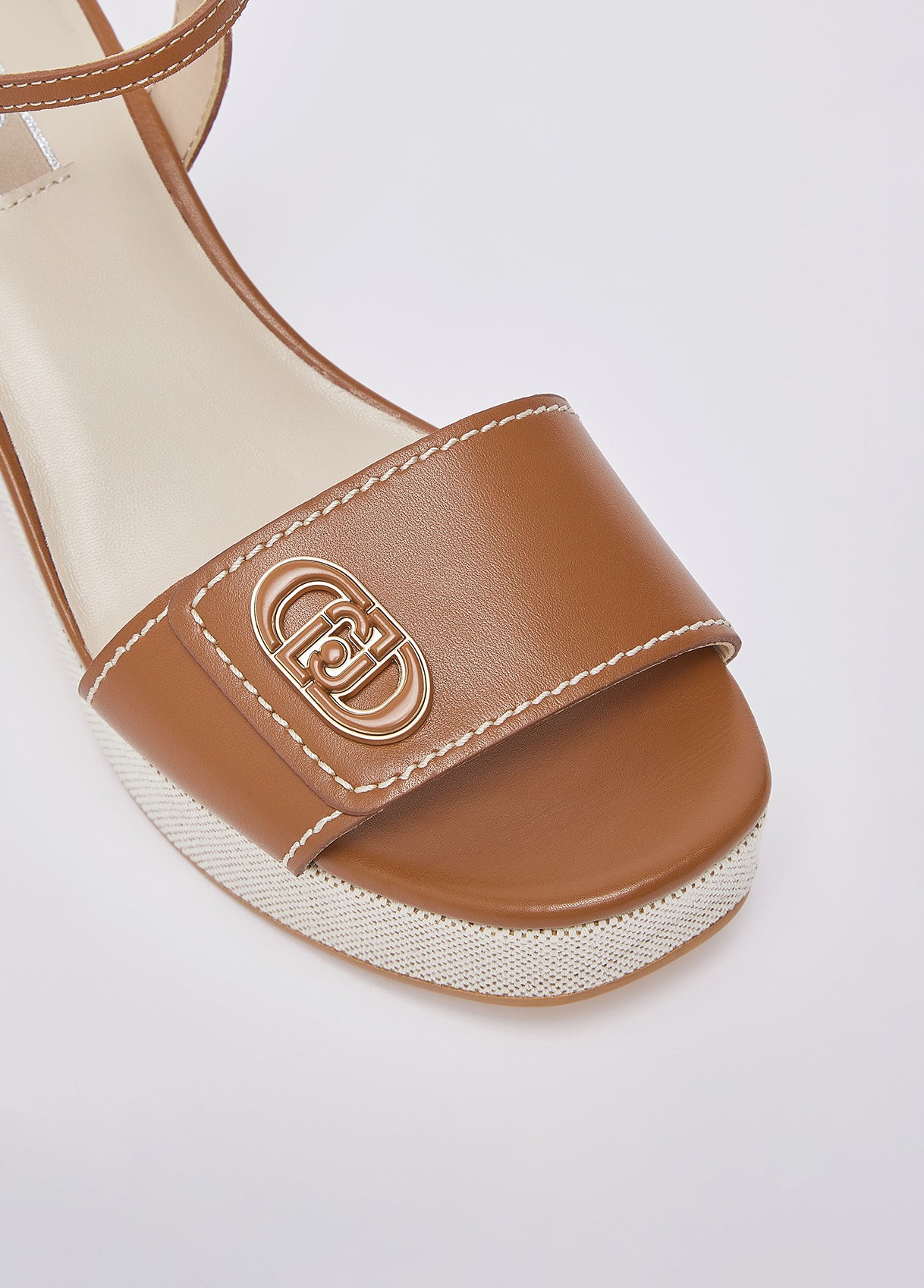 SA6119P0102S380435-Brown