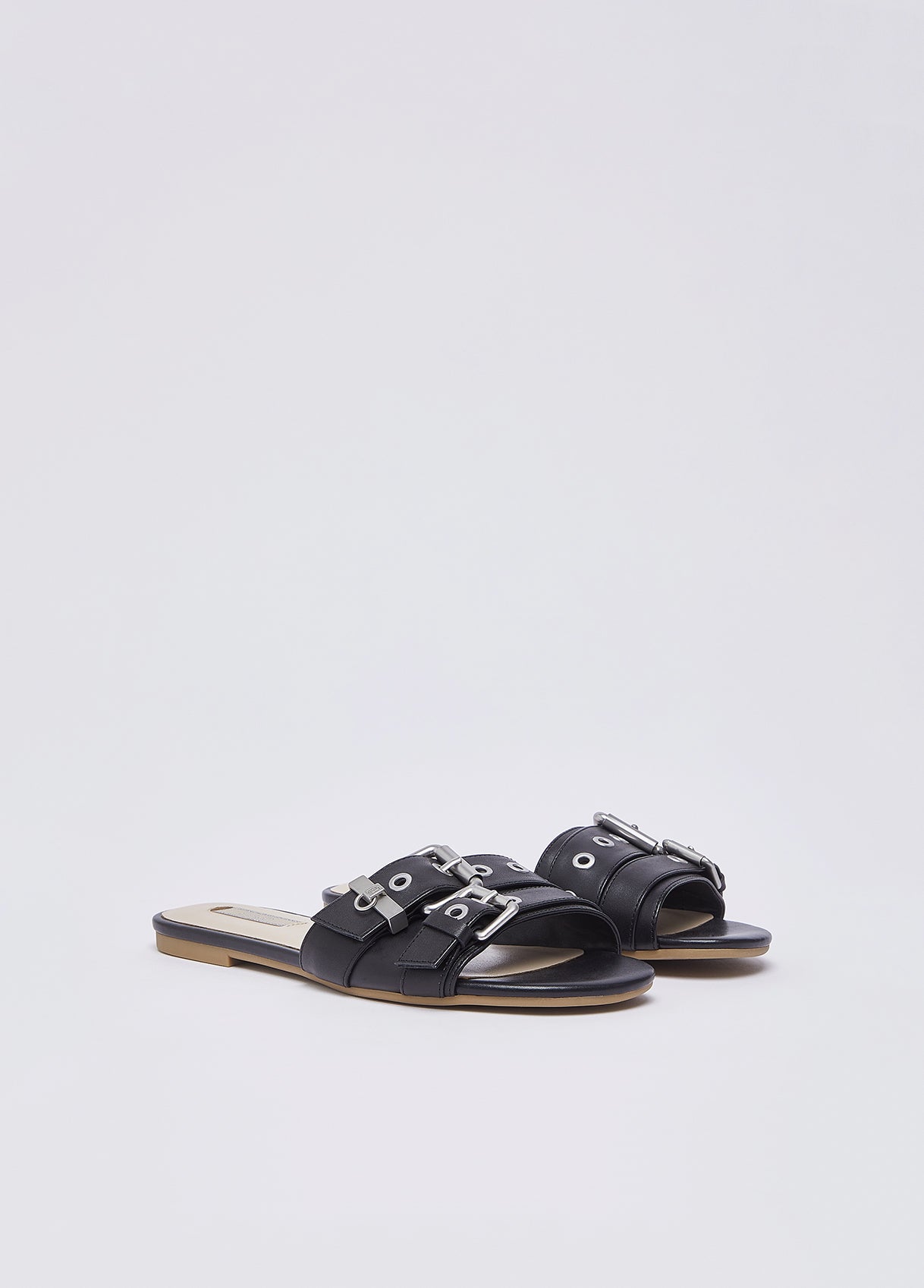 SA6157P01022222240-black