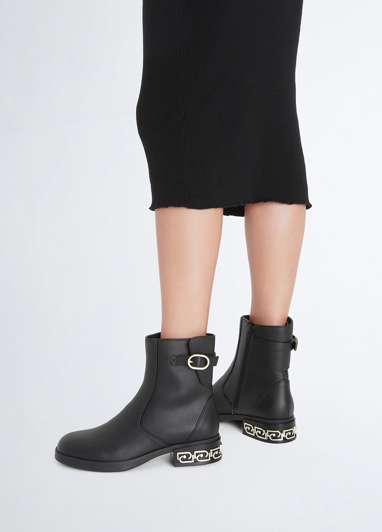 SF4063EX1742222241-black