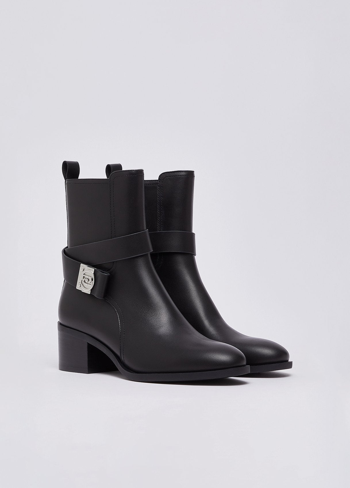 SF6055P01022222235-black