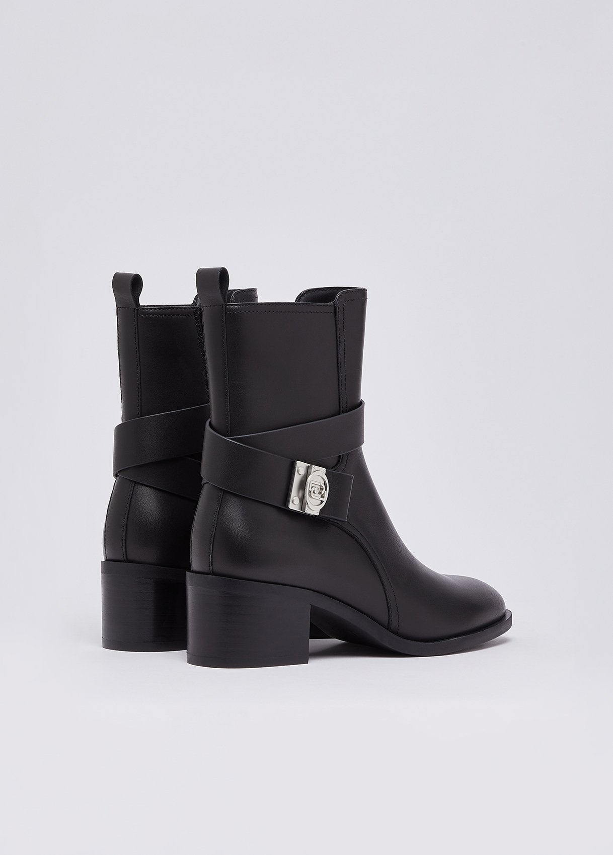 SF6055P01022222235-black