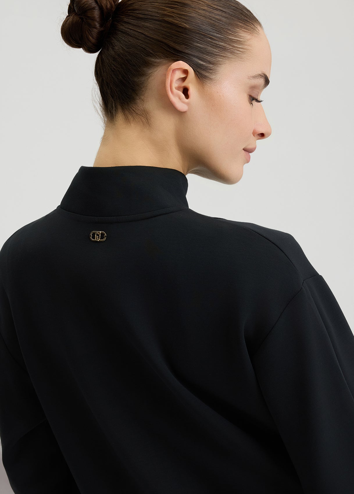 TA5225J486922222XXS-black