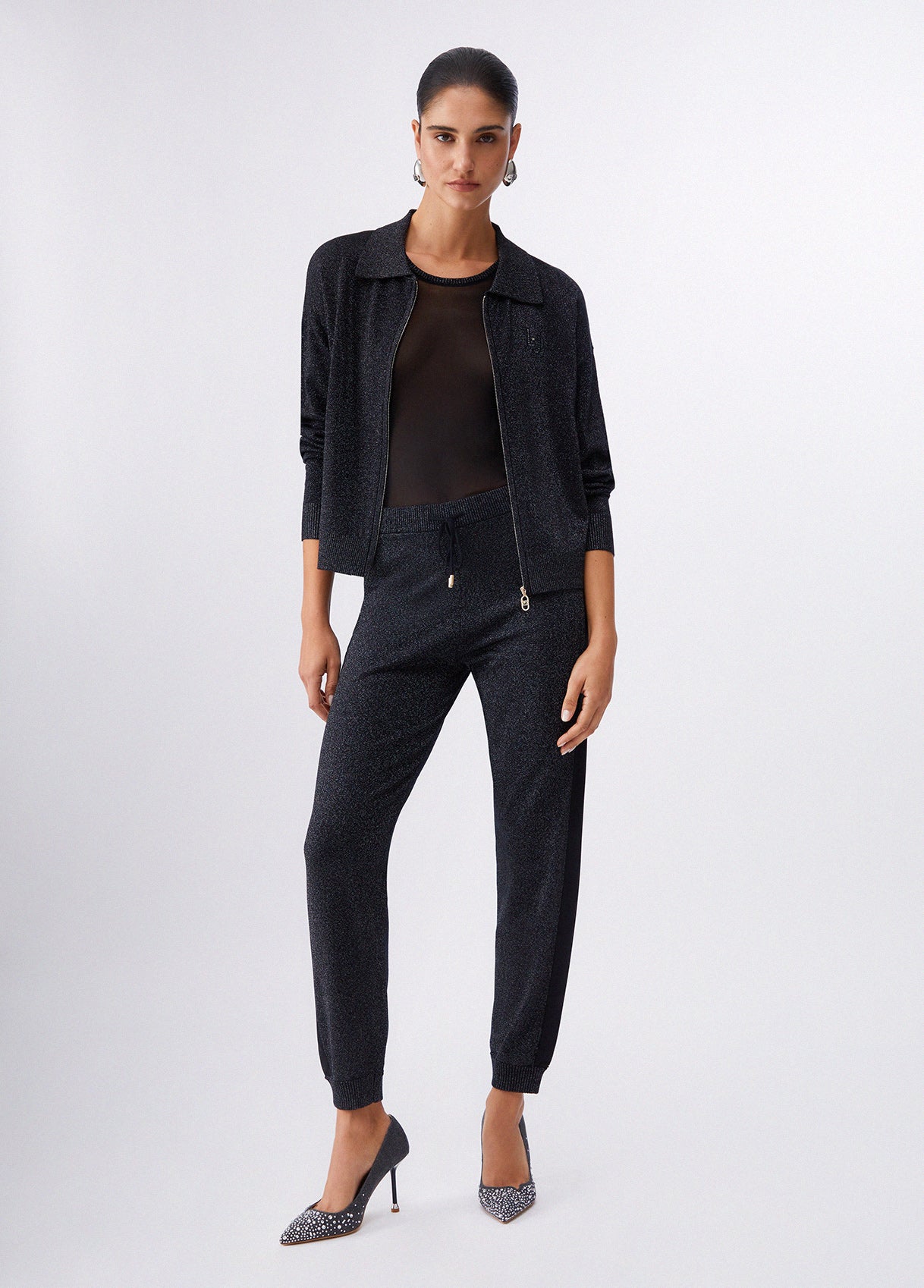 TA6245MS49I04858XXS-black