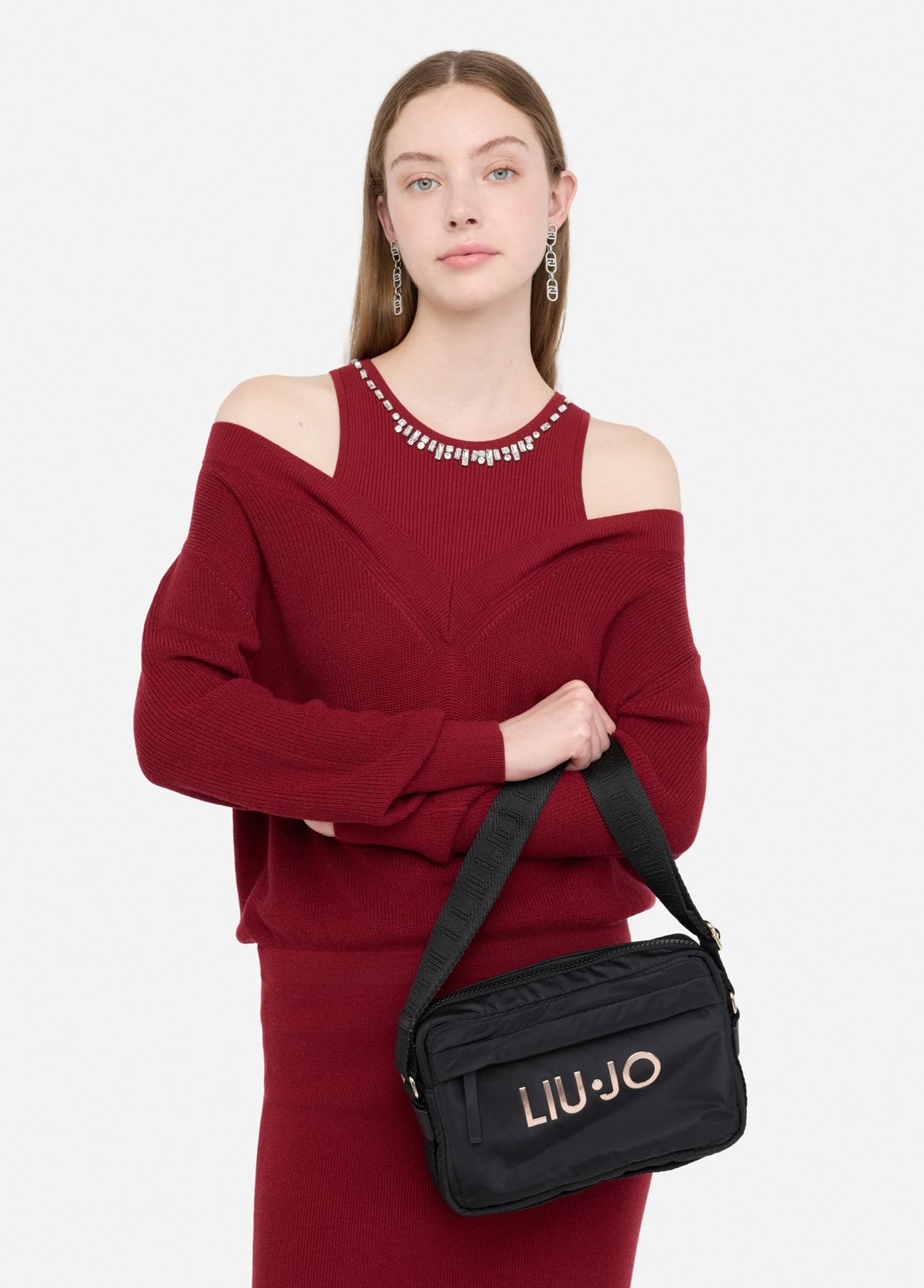 TF5083T497422222T.U.-black