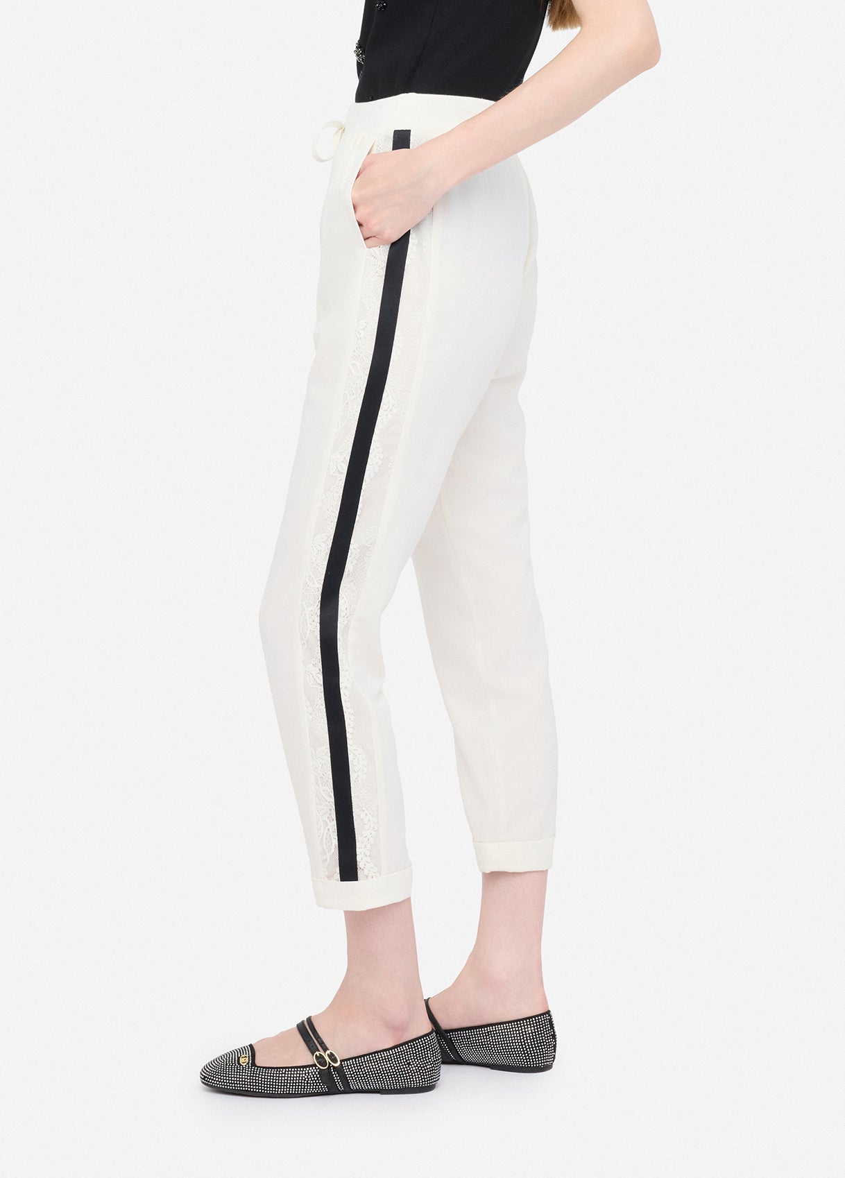 TF5132TS423C3768XXS-Milky white