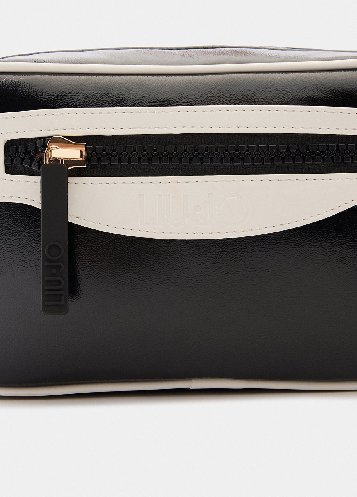 TF5138E103222222T.U.-black
