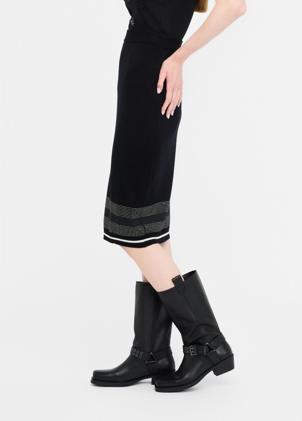 TF5211MS49I03N66XXS-black