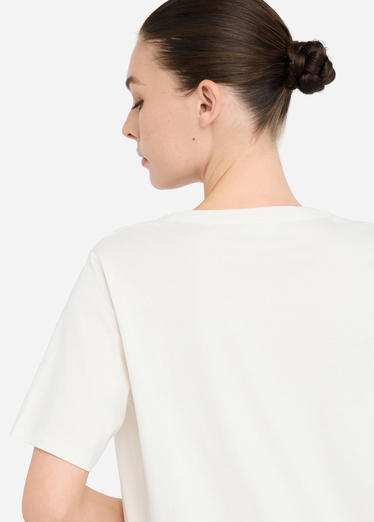 TF5276JS92309U35XXS-Milky white