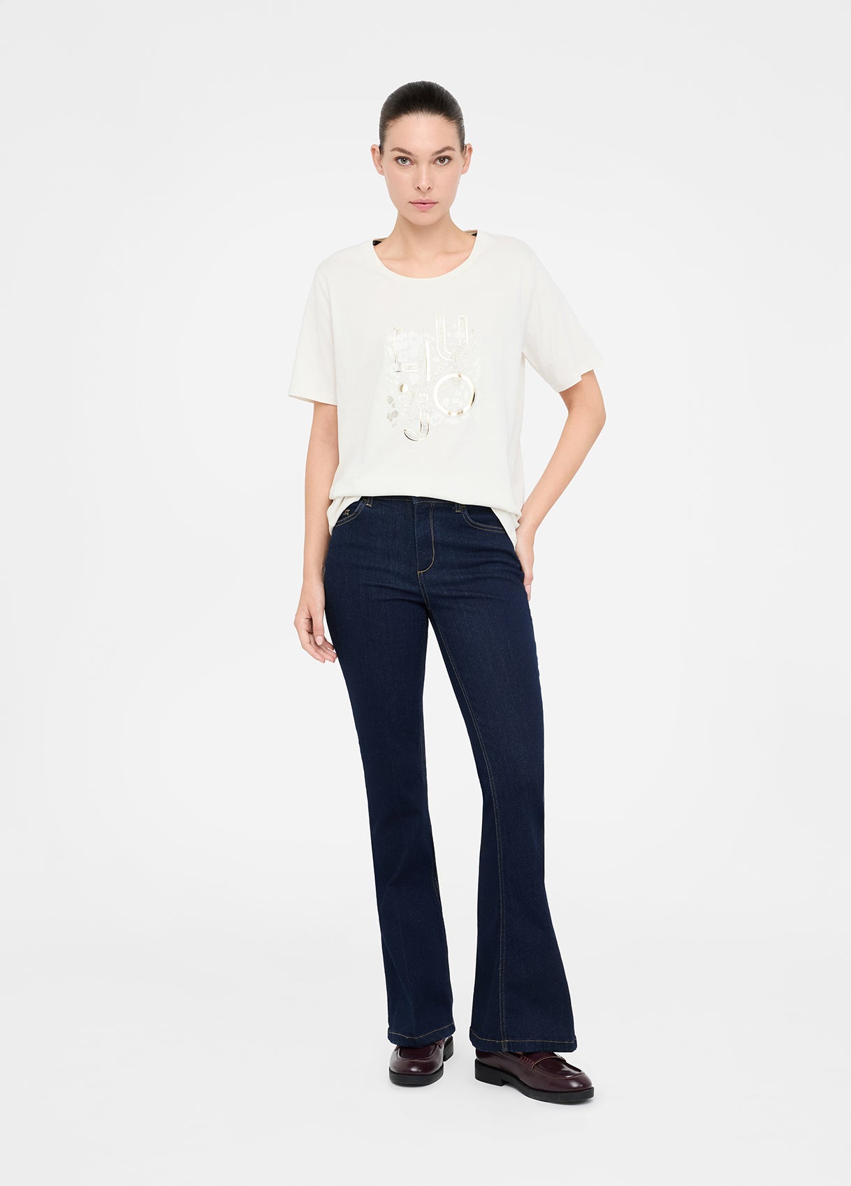 TF5276JS92309U35XXS-Milky white