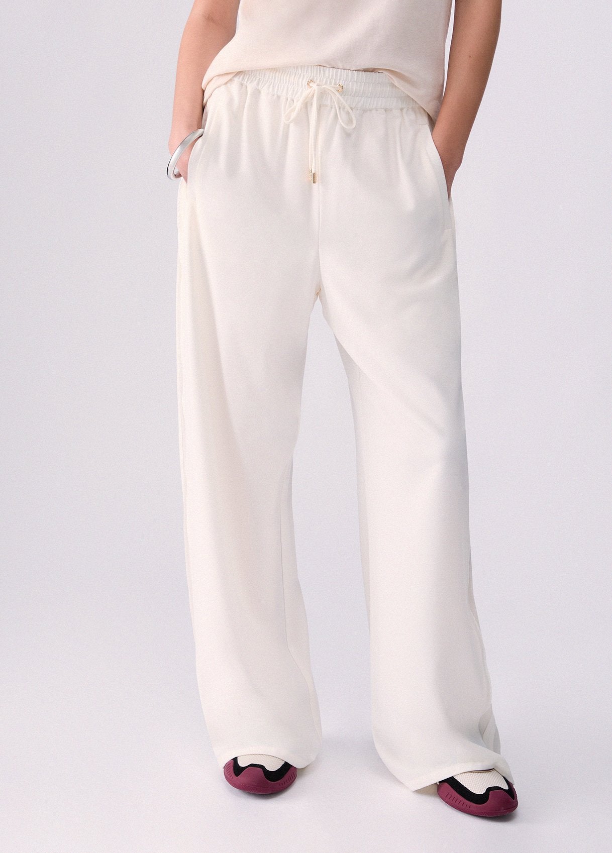 TF6114TS202D3037XXS-white wool