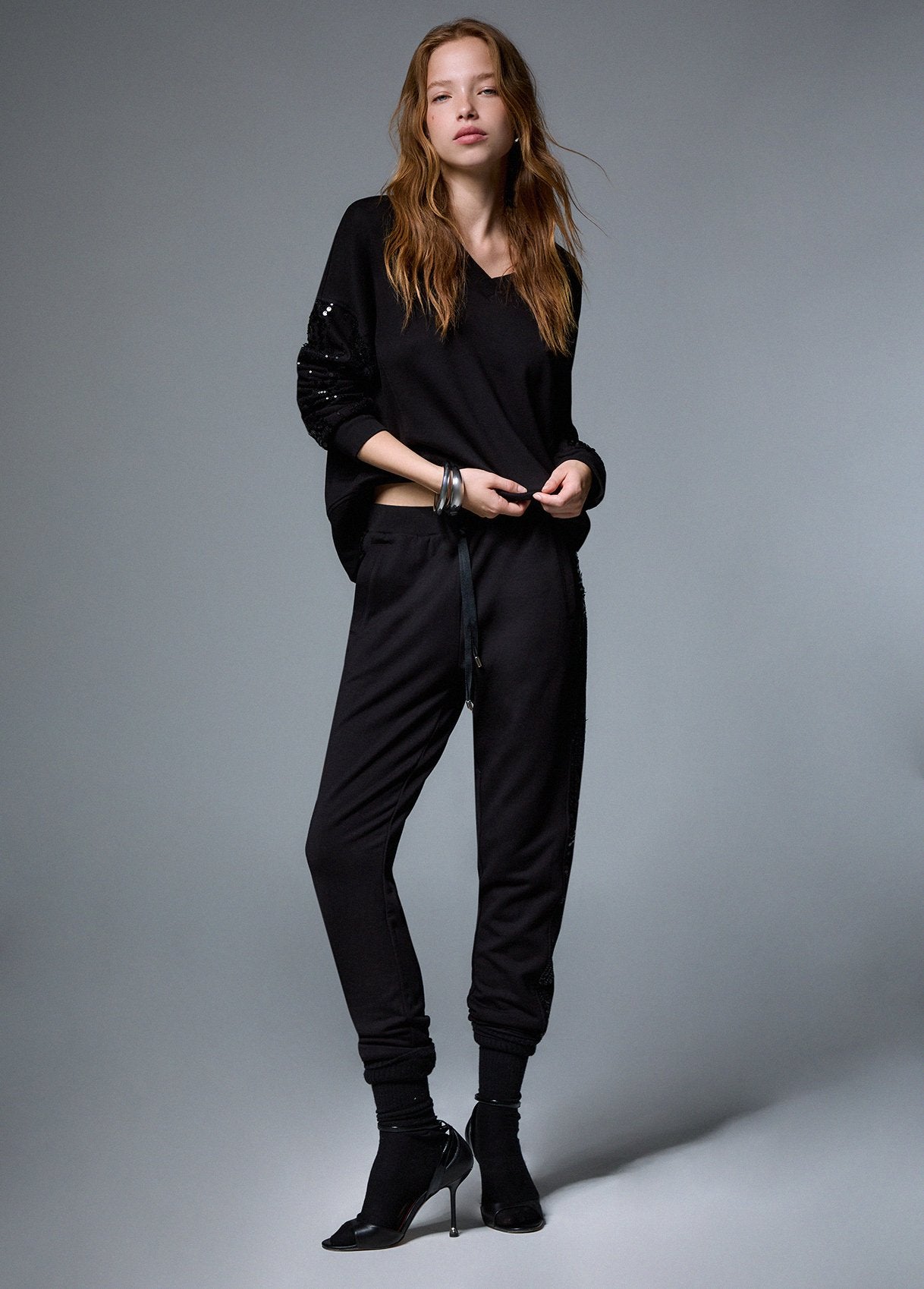 TF6143FS57622222XXS-black