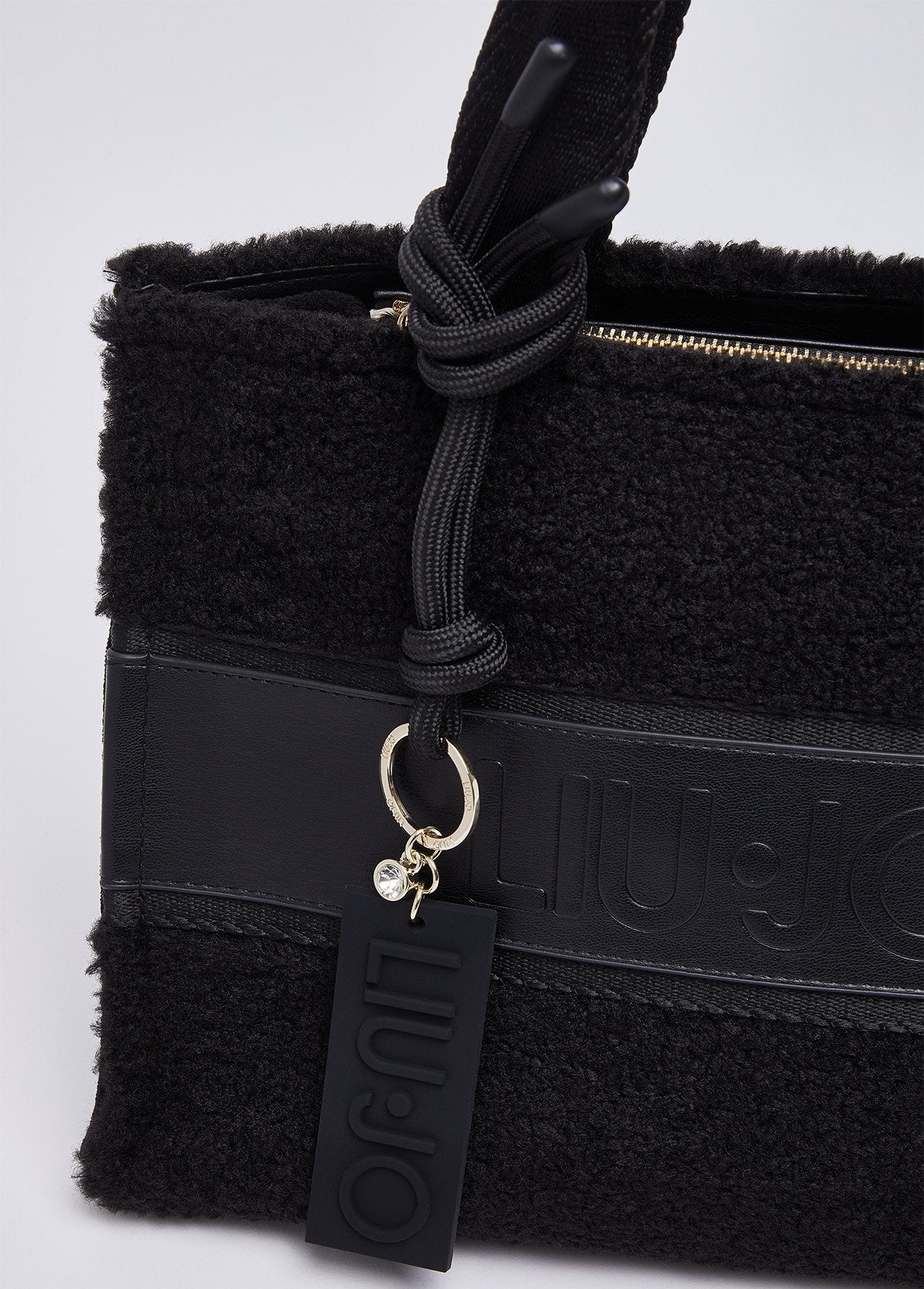 TF6215E117322222T.U.-black