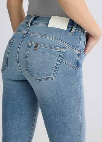 UA5006D46157875724-light denim