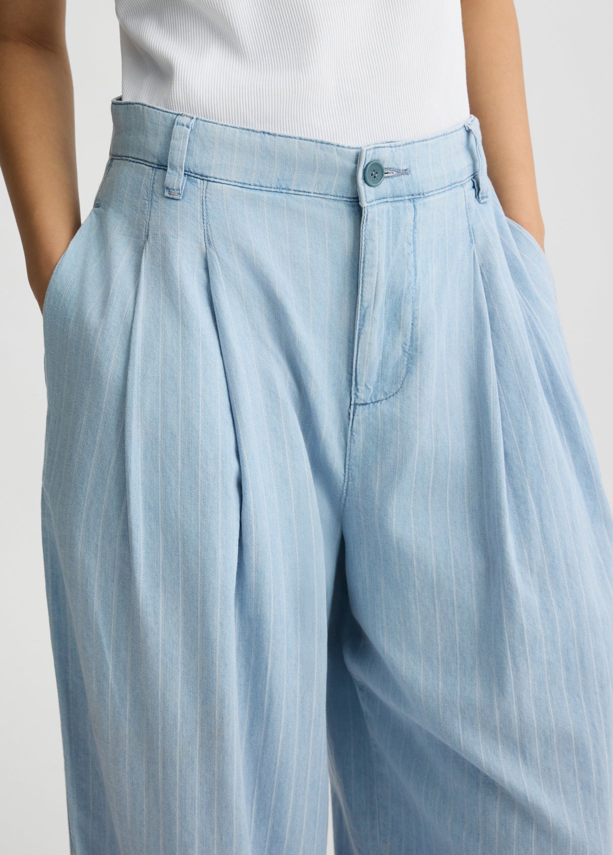 UA5123D49897882236-light denim