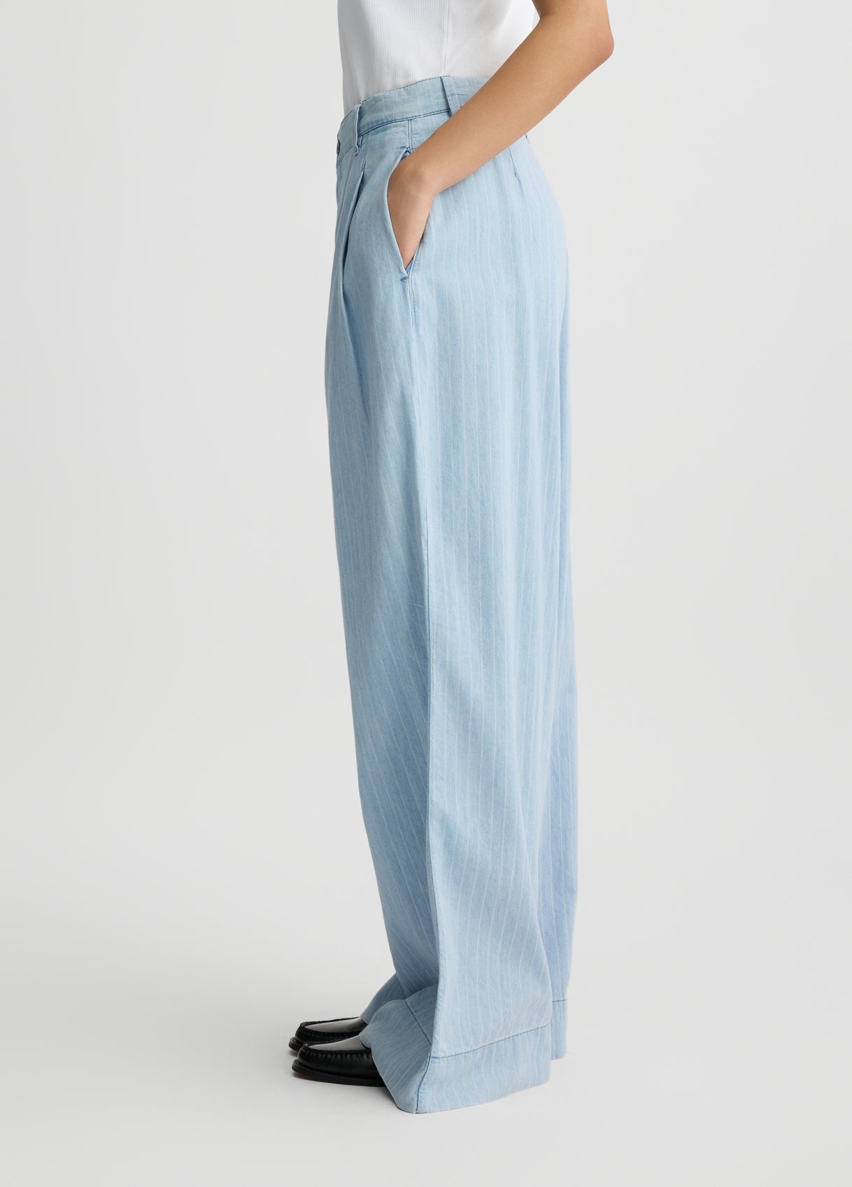 UA5123D49897882236-light denim