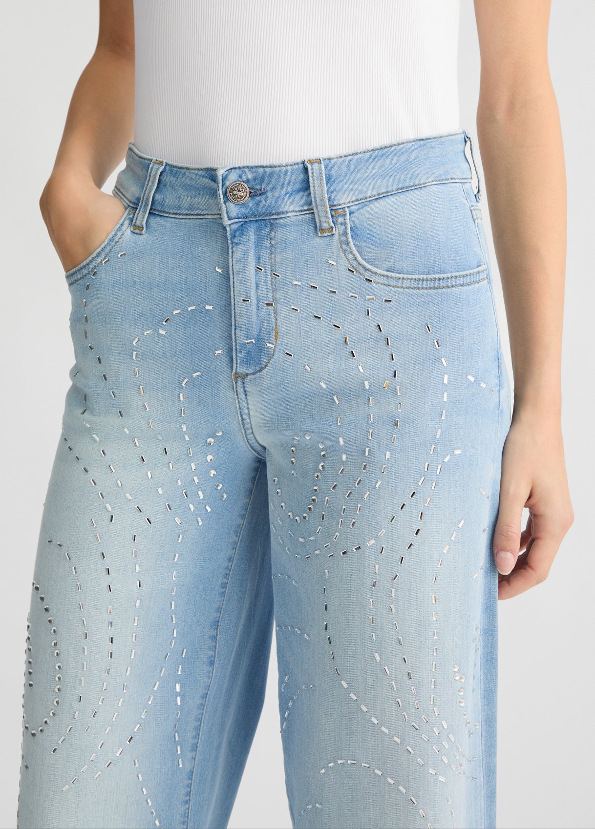 UA5158DS8007885024-light denim