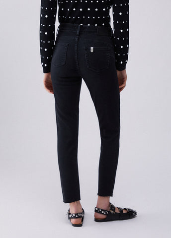 UA6035D03058748324-black denim