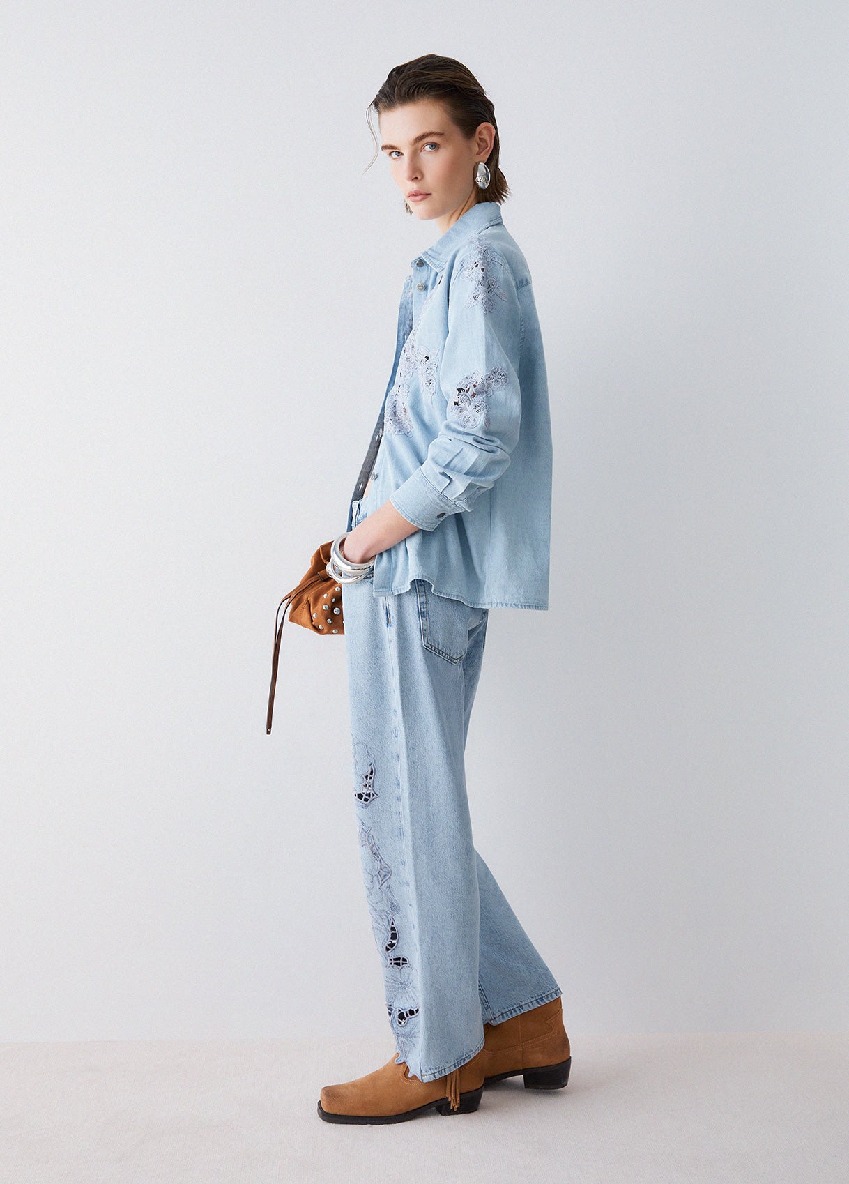 UA6139D03297882638-light denim