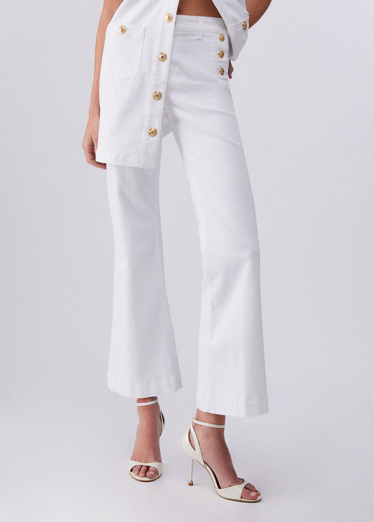 UA6162T456A1111124-white