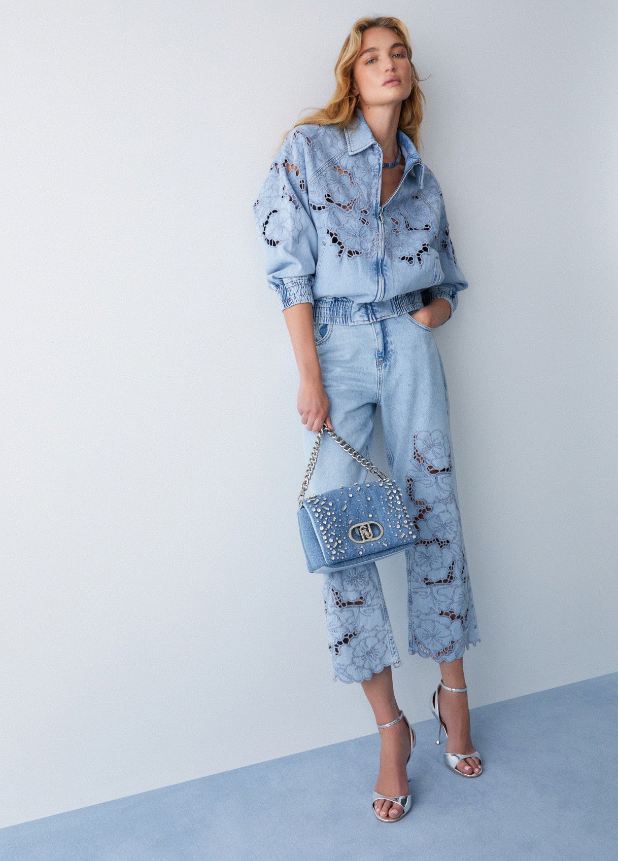 UA6226D42867897824-blue denim