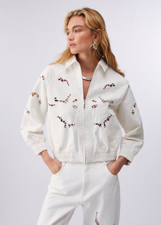 UA6227D428610701XS-white wool