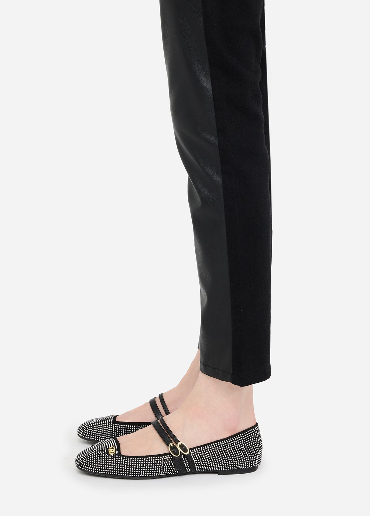 UF5035E07472222224-black