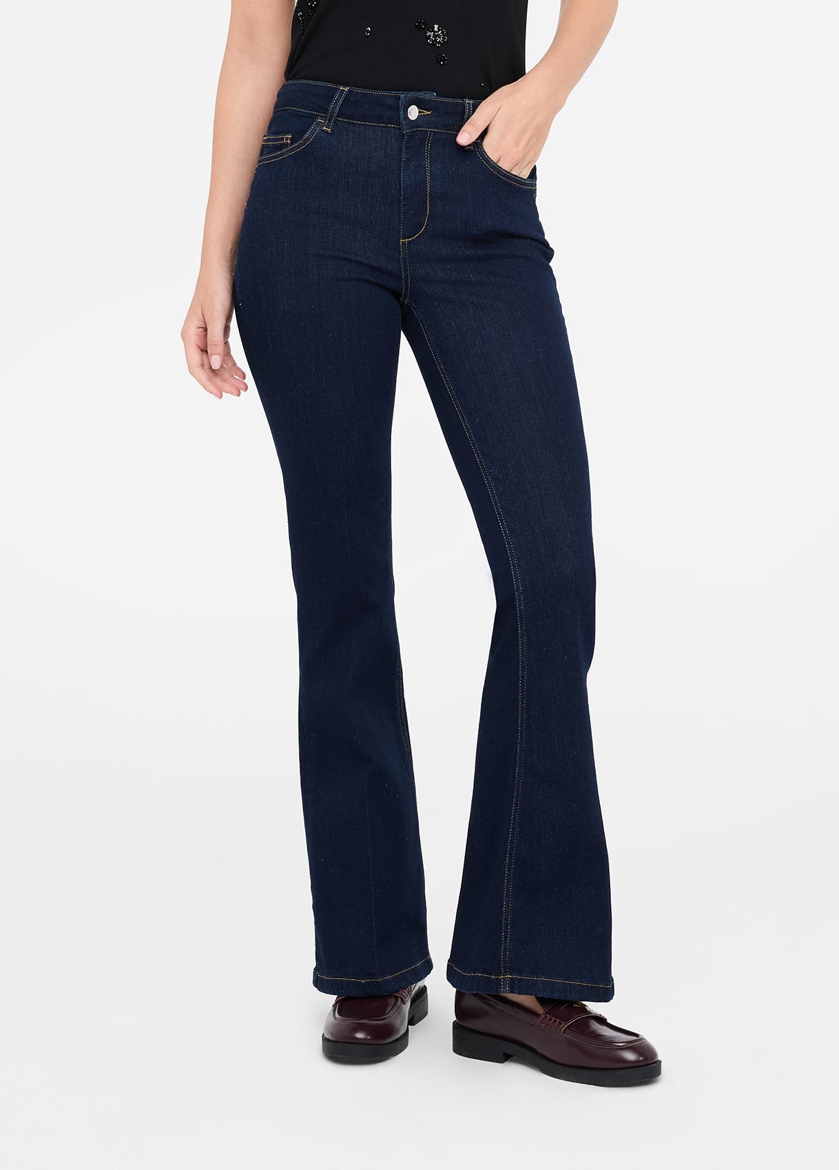 UF5058DS0157L00024-black