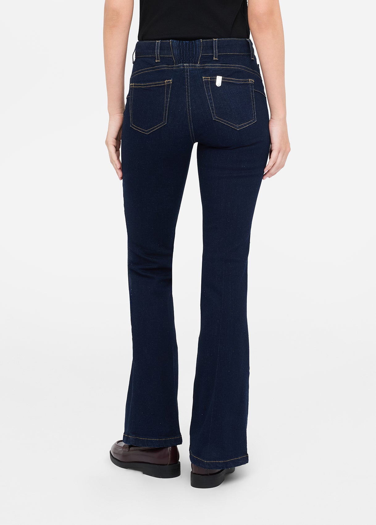 UF5058DS0157L00024-black