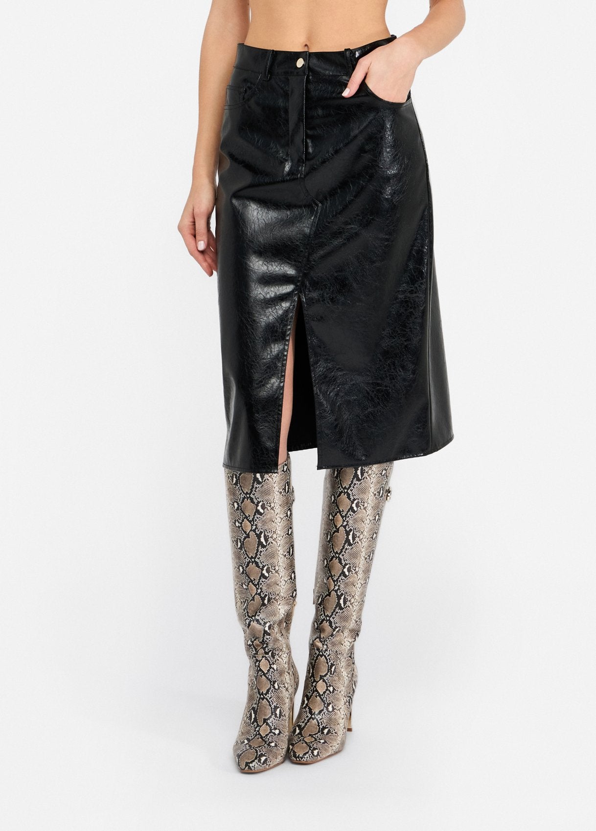 UF5232E1038U982236-black denim