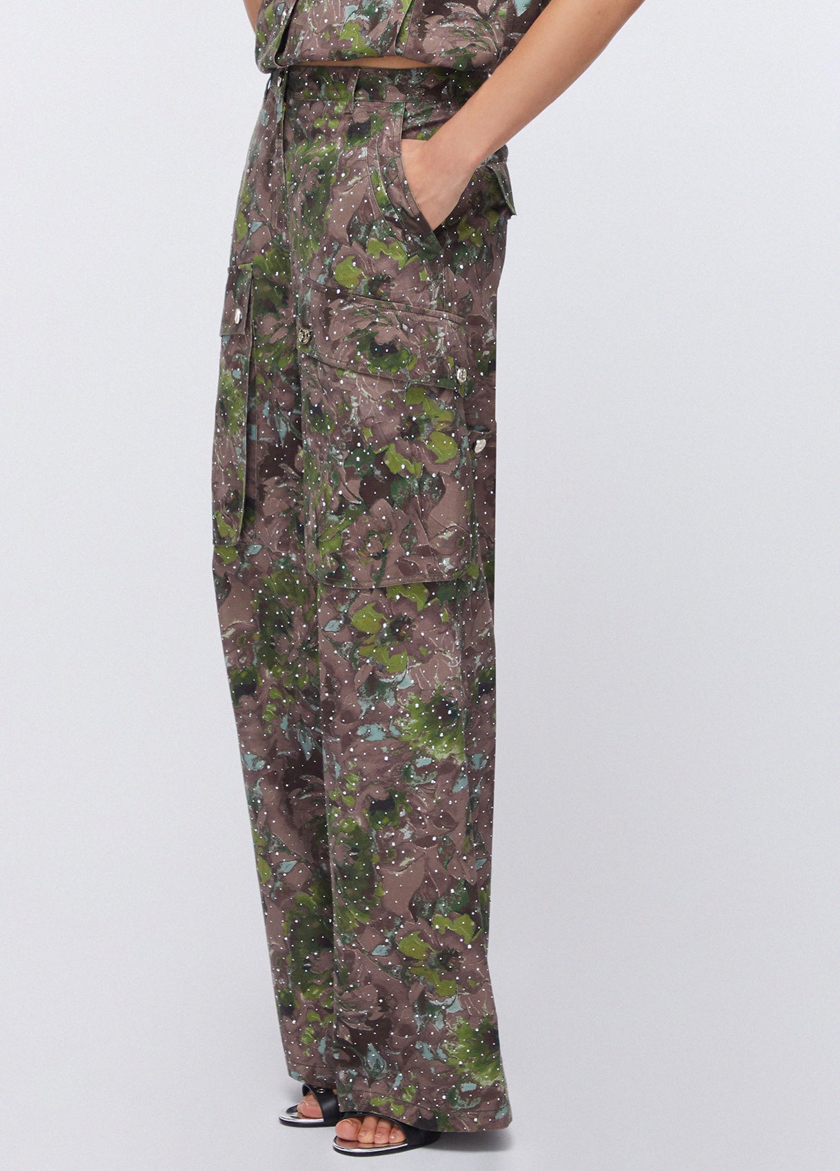 WA6125T433AP936024-green floral