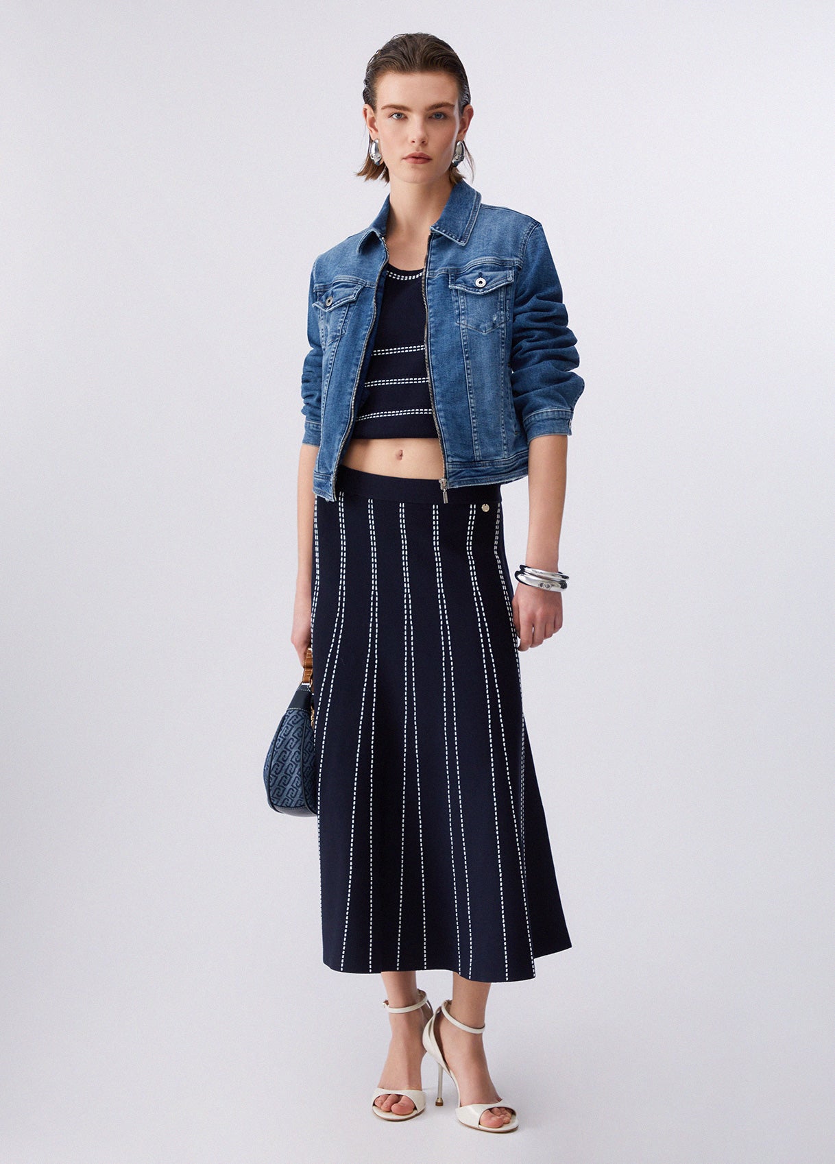 WA6148MA81RL9057XS-blue