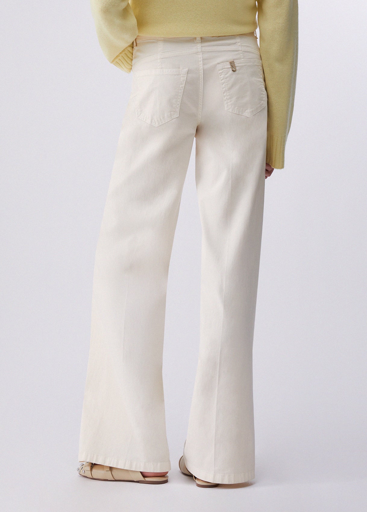 WA6274T9257X076024-cream