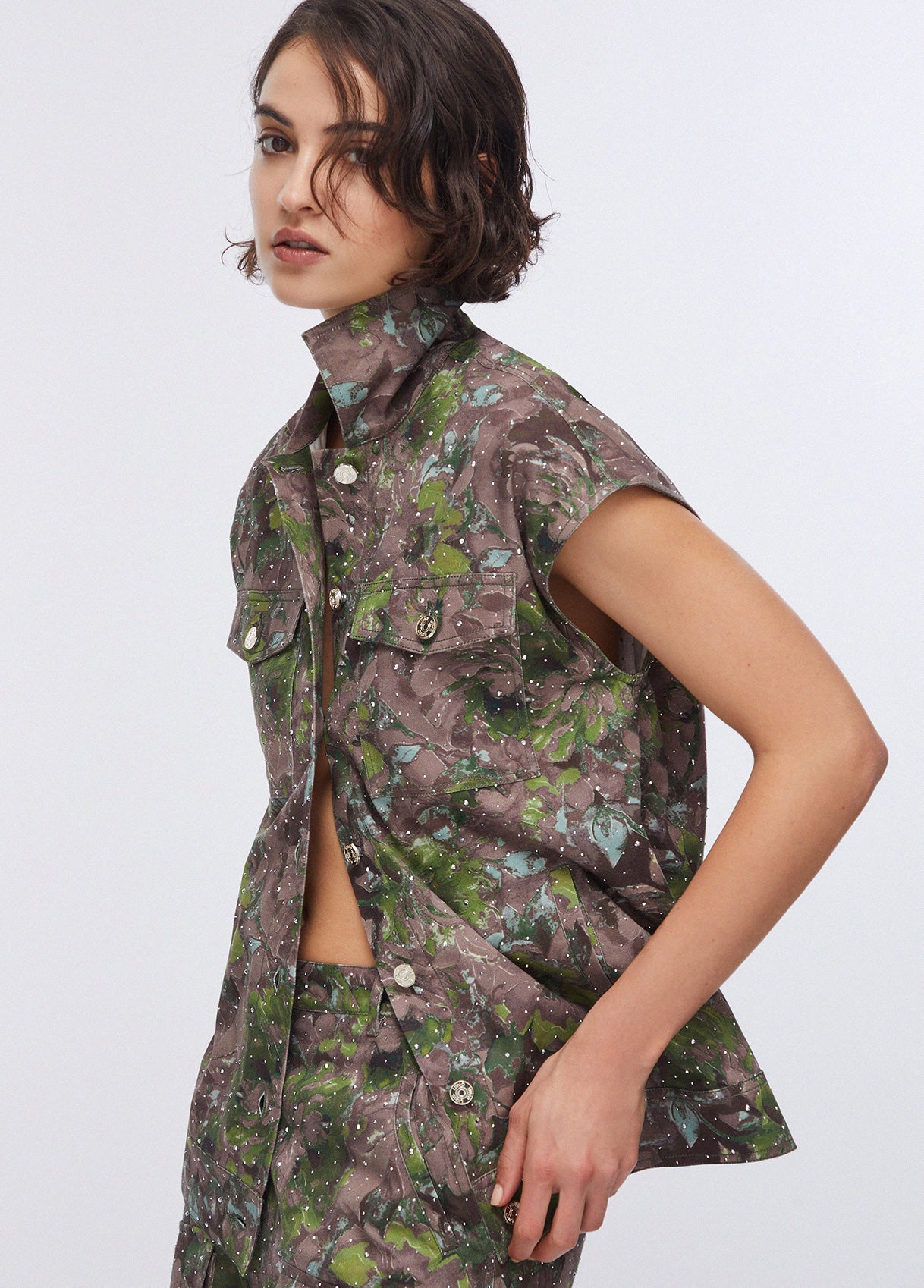 WA6341T433AP936038-green floral
