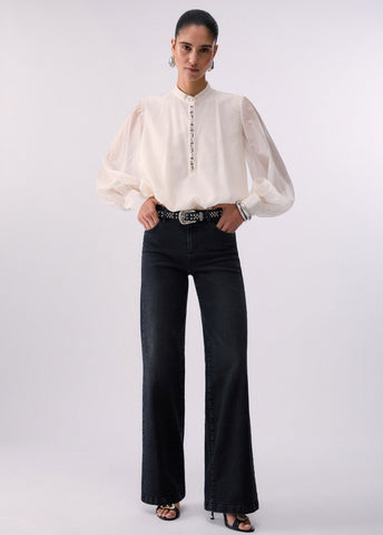 WA6379T435A1060538-white