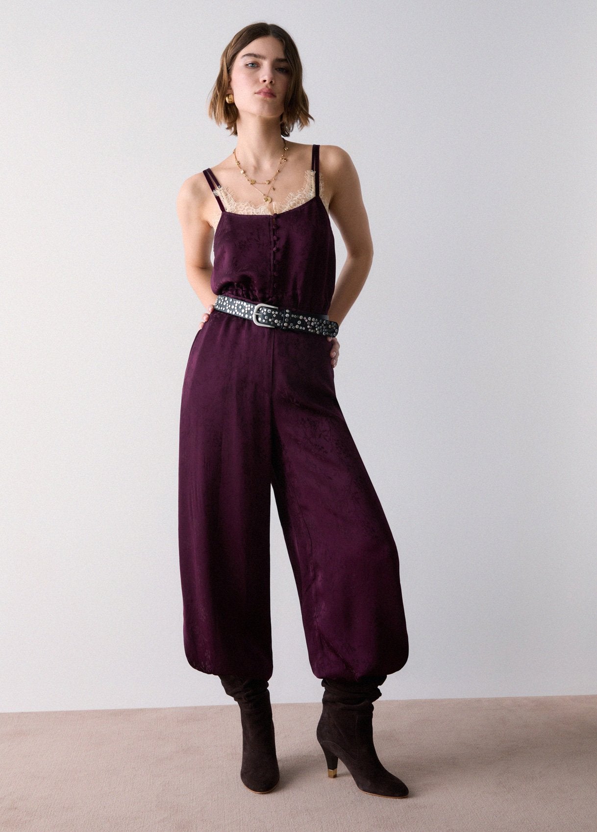 WF6133T730AX078636-aubergine