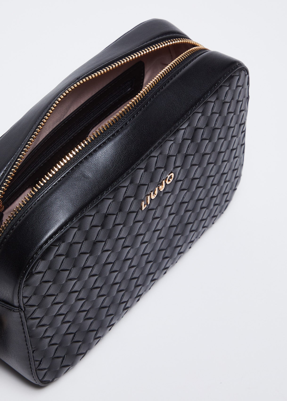 AA4156E051322222T.U.-black
